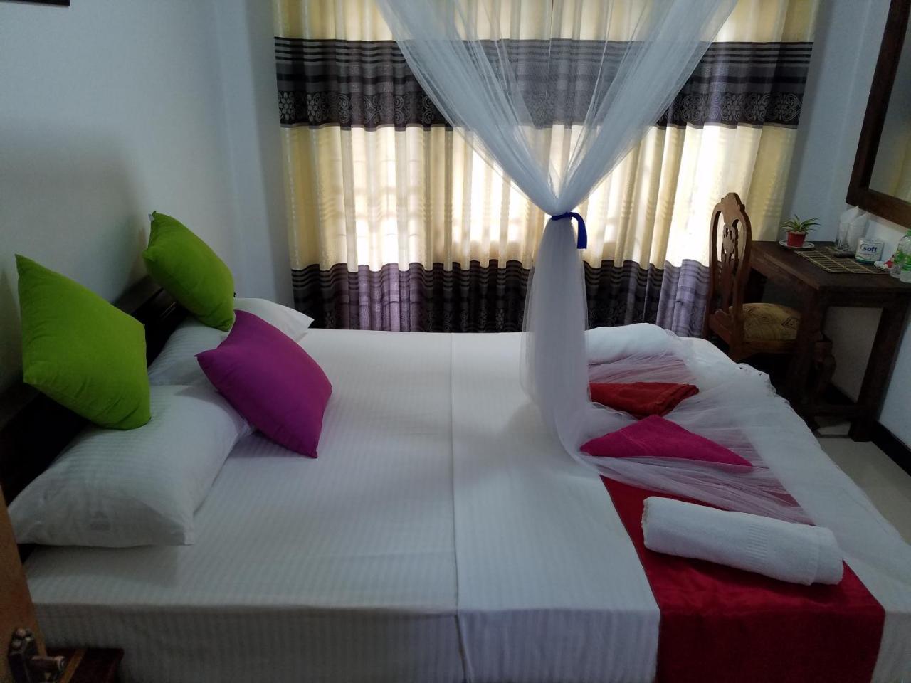 Yashumi Homestay 丹不拉 外观 照片
